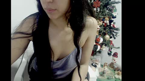 lizz1305 online show from December 13, 3:21 pm