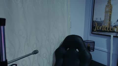 Lizz  online show from December 31, 11:20 am