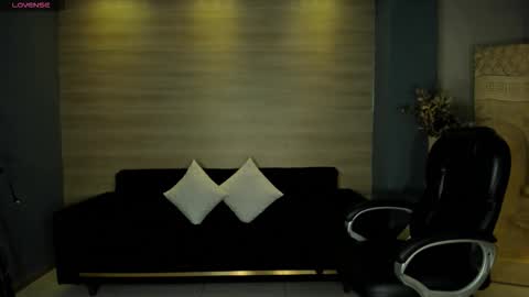 Lizzi  online show from September 22, 7:12 pm