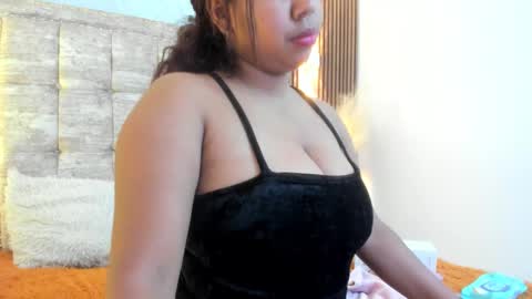 lizzie_williamss online show from September 30, 3:56 am