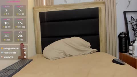        online show from October 3, 8:58 pm