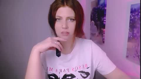 Lizzy3 online show from December 15, 4:01 pm