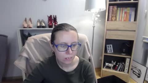 Lizzy online show from October 28, 6:08 am