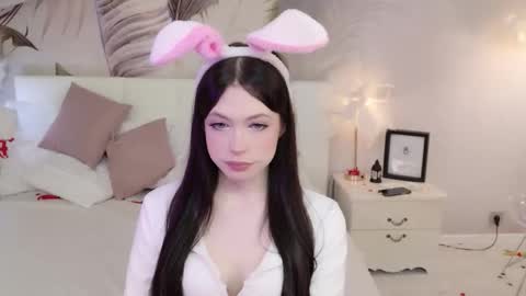 Lizzy online show from March 3, 9:21 pm