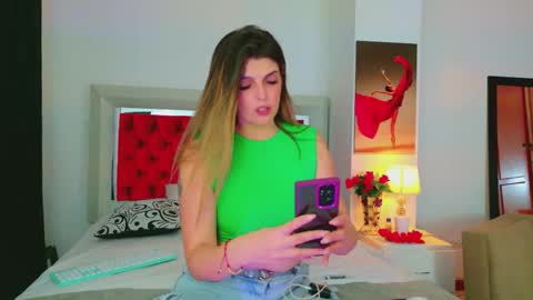 Liz  online show from December 18, 11:31 pm