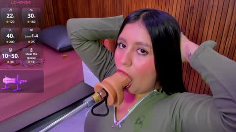 lola online show from January 29, 11:30 am