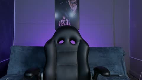 lola red online show from April 23, 7:16 pm