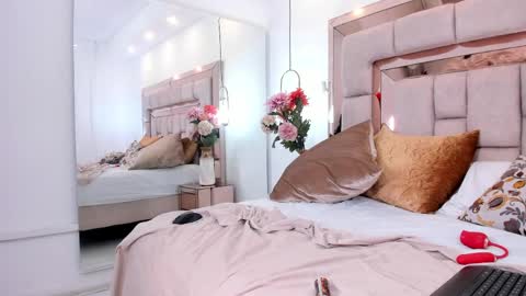Lola  online show from June 2, 7:26 pm