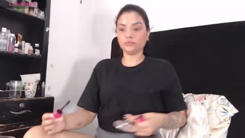 lolaa_staars online show from January 26, 1:41 am