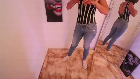 lolaandcamille online show from September 16, 1:30 pm