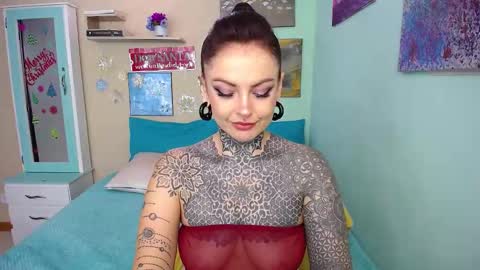 Lola online show from December 23, 7:20 pm