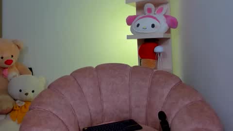 LolaCoper online show from February 20, 1:01 pm