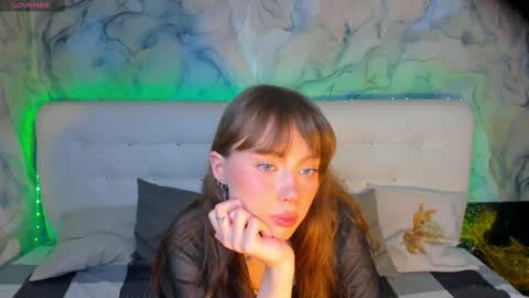 Lola online show from October 22, 8:03 pm