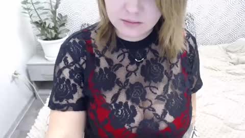 kiss online show from December 3, 7:52 am