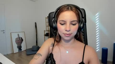 Lola doll online show from April 9, 1:38 pm