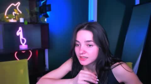 lole ti online show from April 8, 6:43 pm