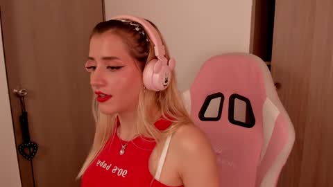 Lolly online show from February 18, 12:05 am