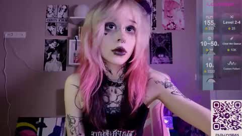 Lolly   online show from February 15, 8:45 pm