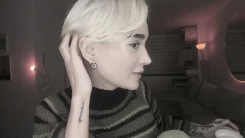 SABRINA online show from February 7, 11:55 pm