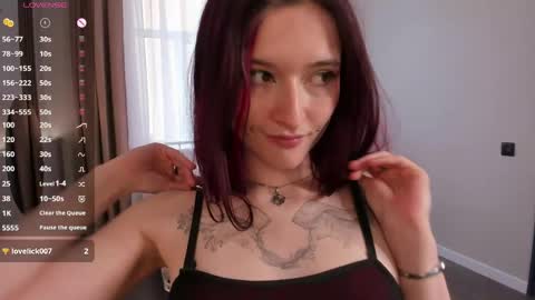 lonelyteaser online show from April 4, 12:26 pm