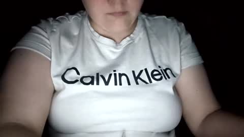 longkelly2025 online show from July 22, 7:31 am