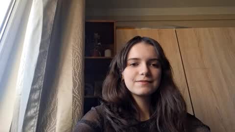 Kelly u can call Kelik online show from December 23, 8:40 am