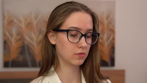 Hanna online show from March 8, 7:07 pm