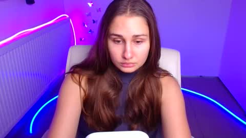 Lora online show from October 25, 5:37 am