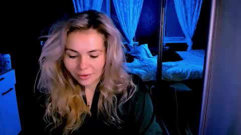 Lora online show from November 19, 2:44 am