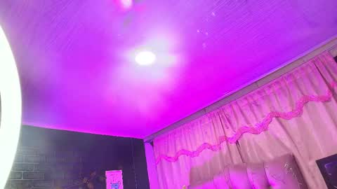 Loren online show from February 20, 11:43 pm