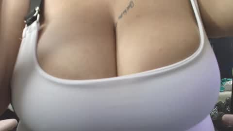 Loren online show from February 12, 7:56 pm