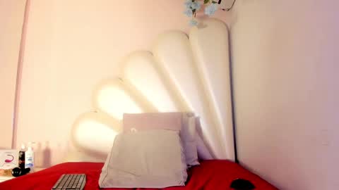 Lorena online show from March 7, 1:40 pm