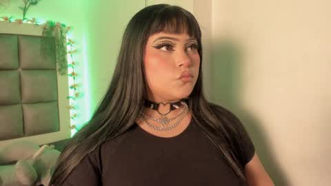 lorena_jade online show from May 8, 5:10 am