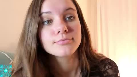 Chloe for Fan BlackHole online show from November 17, 7:47 pm