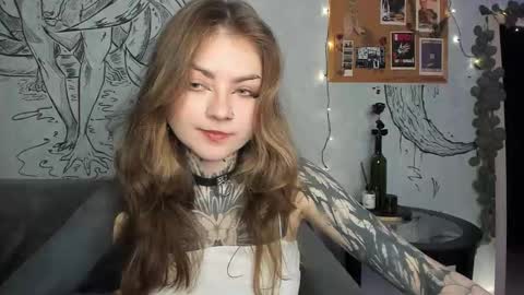 lostallice online show from October 31, 4:25 am