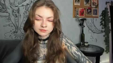lostallice online show from May 2, 4:38 am