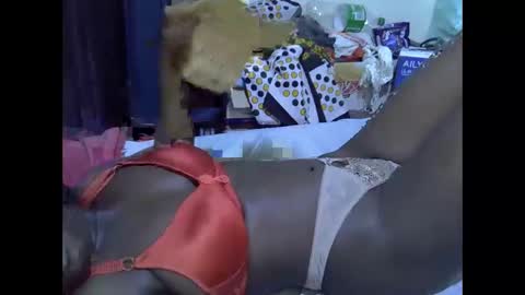 lotty_lavilla online show from January 6, 5:49 pm