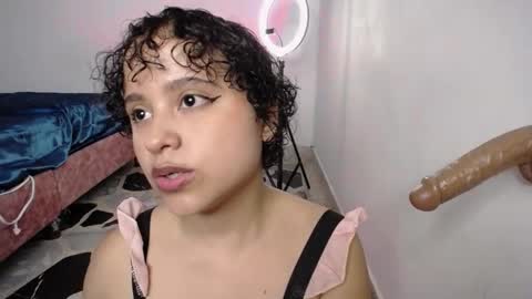 lou_cuteee online show from September 25, 3:05 am