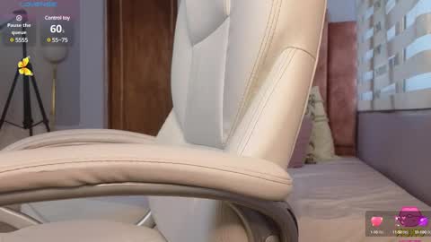  Lou Rosse  online show from January 27, 7:35 pm