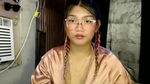 Sweet   online show from January 12, 12:33 pm