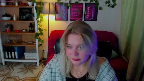 Loise online show from October 19, 10:06 am