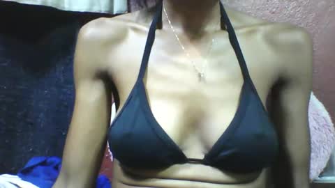 lovaelisa online show from November 12, 6:33 am