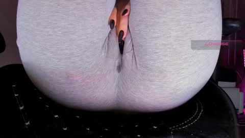 Kira online show from October 13, 12:30 pm