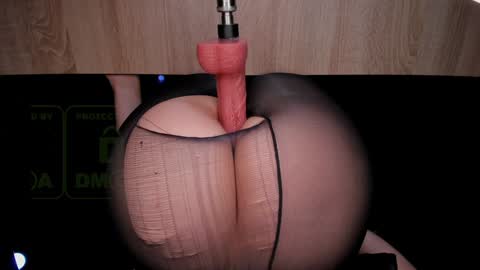 Kira online show from December 6, 1:00 pm