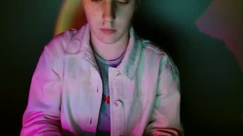 Vivian online show from February 13, 2:08 pm