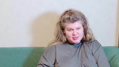 Ally online show from December 18, 2:17 pm