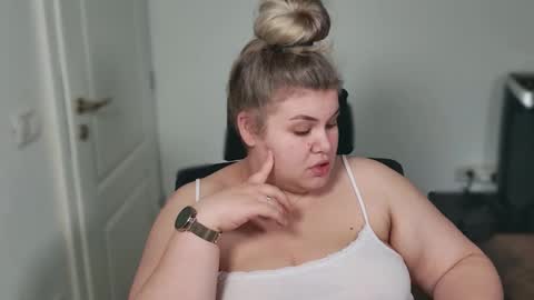 Ally online show from October 22, 2:44 pm