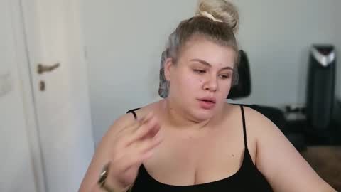 Ally online show from September 15, 2:14 pm