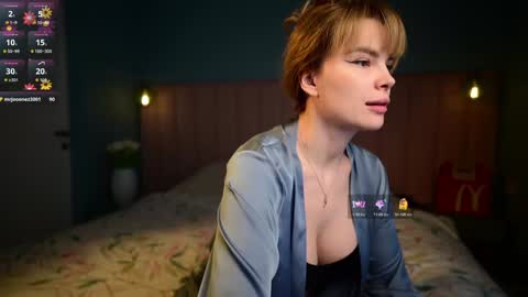 love you to123 online show from March 7, 3:08 pm