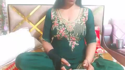 Divya online show from February 23, 11:15 am